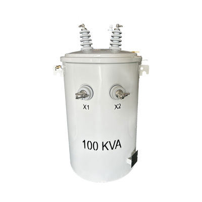 100 Kva kutup monteli Transformör Tek fazlı güç kutubu Transformör yağı Tipi 13.8kv 277v Ansi Ieee Standart