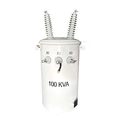 100KVA Tek fazlı kutuplu yüzey dağıtım transformatörü 34500V'den 120V'ye kadar batırılmış yağ